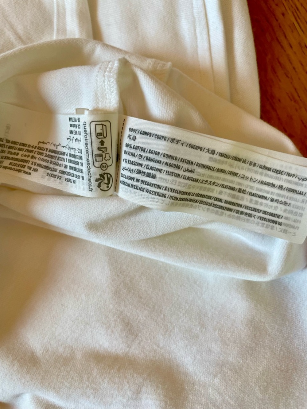 Abercrombie & Fitch Men's Knit White Button-Down - Picture 6 of 7